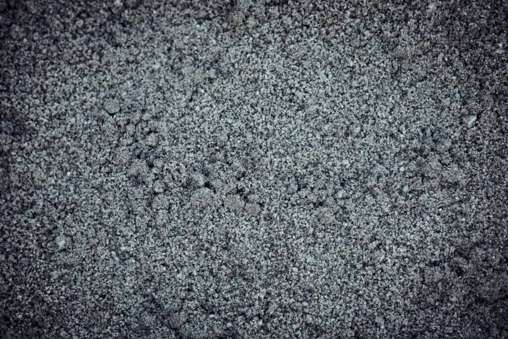 Béton frais et prêt à l'emploi